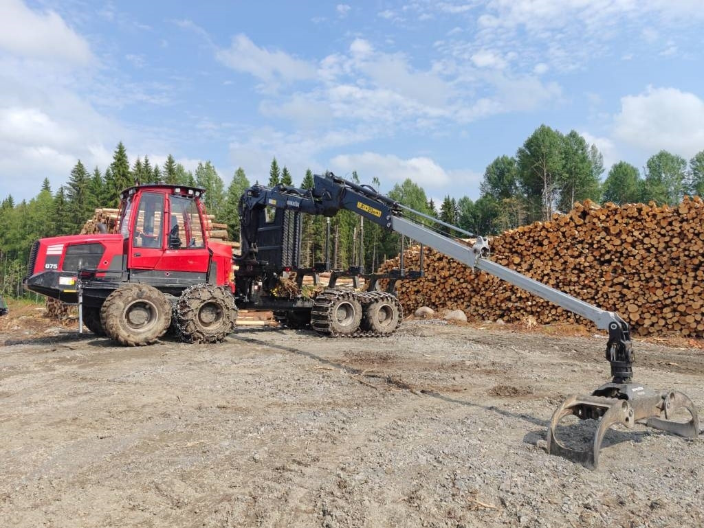 Forwarder Komatsu 875: picture 10