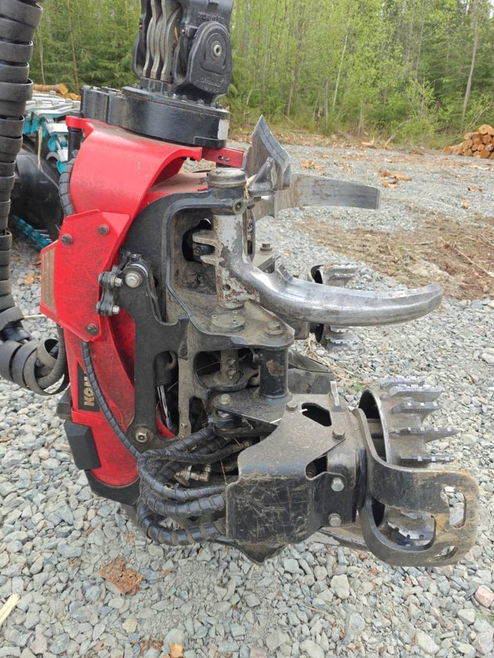 Forestry harvester Komatsu 901 XC: picture 17