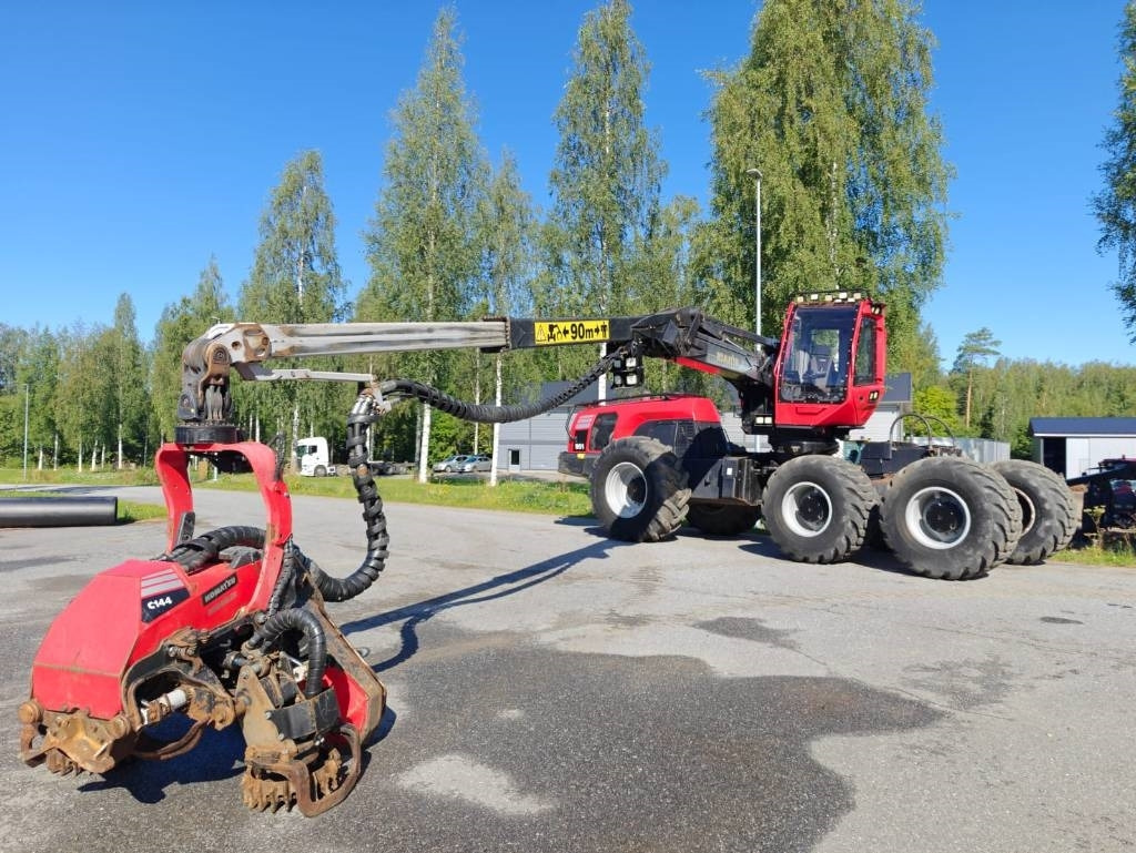 Forestry harvester Komatsu 951: picture 10