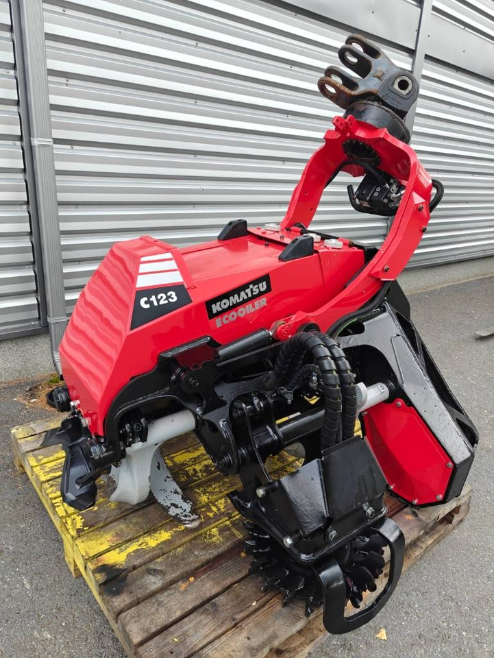 Komatsu C 123 - Felling head: picture 1 Komatsu C 123 - Felling head: picture 1