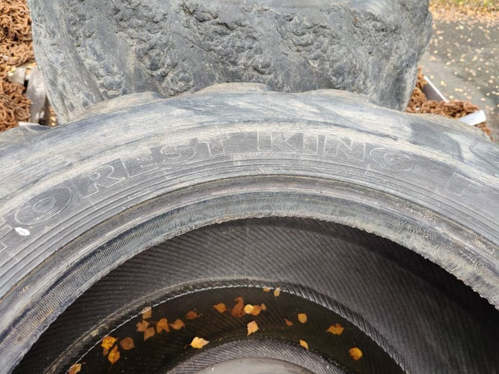 Nokian 800/40-26,5 - Tire for Forestry equipment: picture 4 Nokian 800/40-26,5 - Tire for Forestry equipment: picture 4
