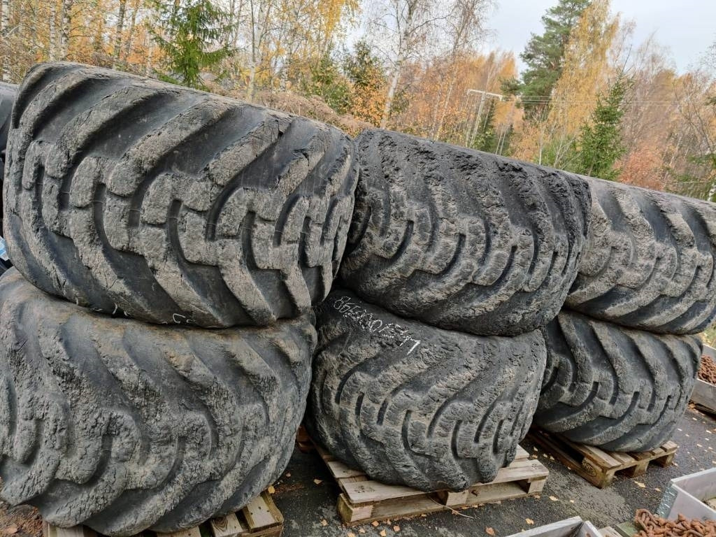 Nokian 800/40-26,5 - Tire for Forestry equipment: picture 1 Nokian 800/40-26,5 - Tire for Forestry equipment: picture 1