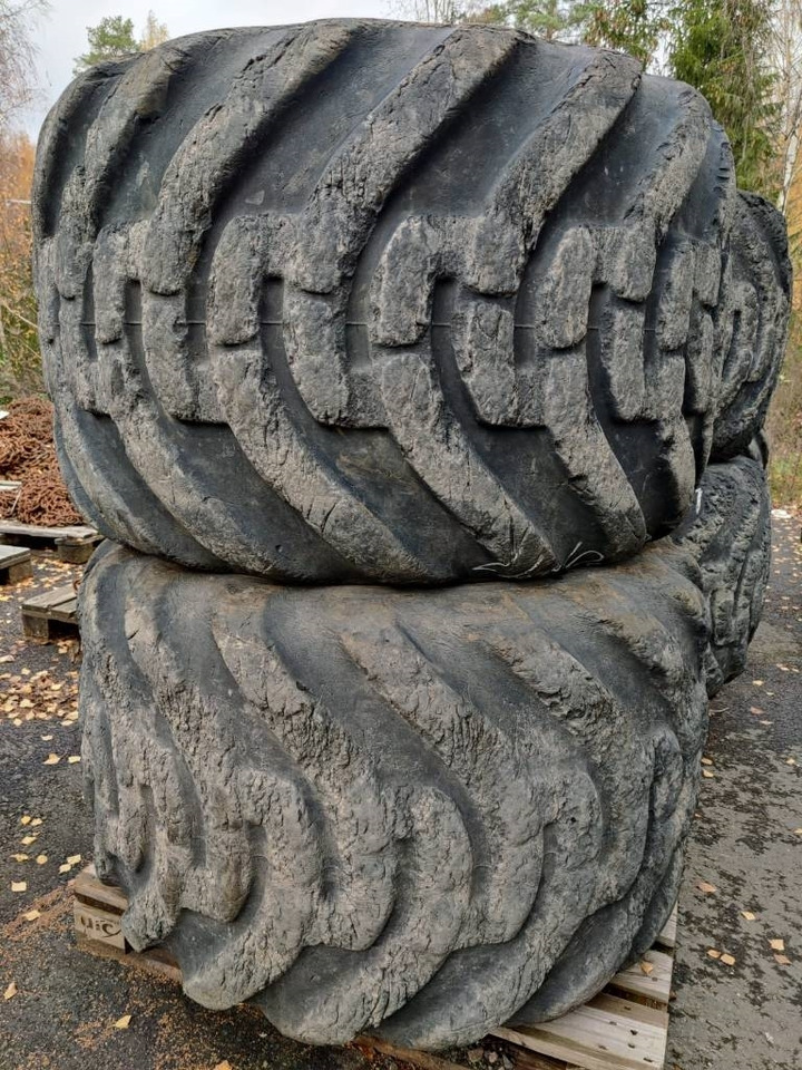 Nokian 800/40-26,5 - Tire for Forestry equipment: picture 2 Nokian 800/40-26,5 - Tire for Forestry equipment: picture 2