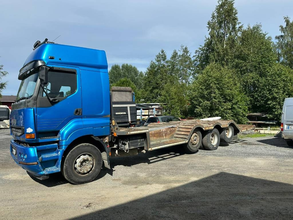 Sisu E11 - Timber truck: picture 1 Sisu E11 - Timber truck: picture 1