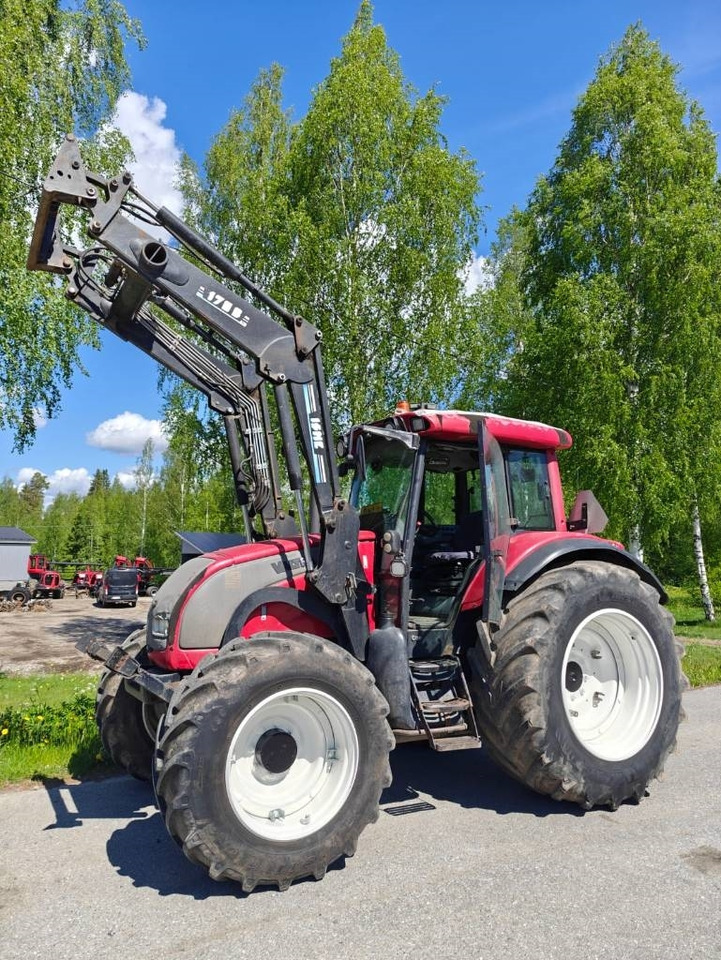 Valtra C 150 - Farm tractor: picture 2 Valtra C 150 - Farm tractor: picture 2
