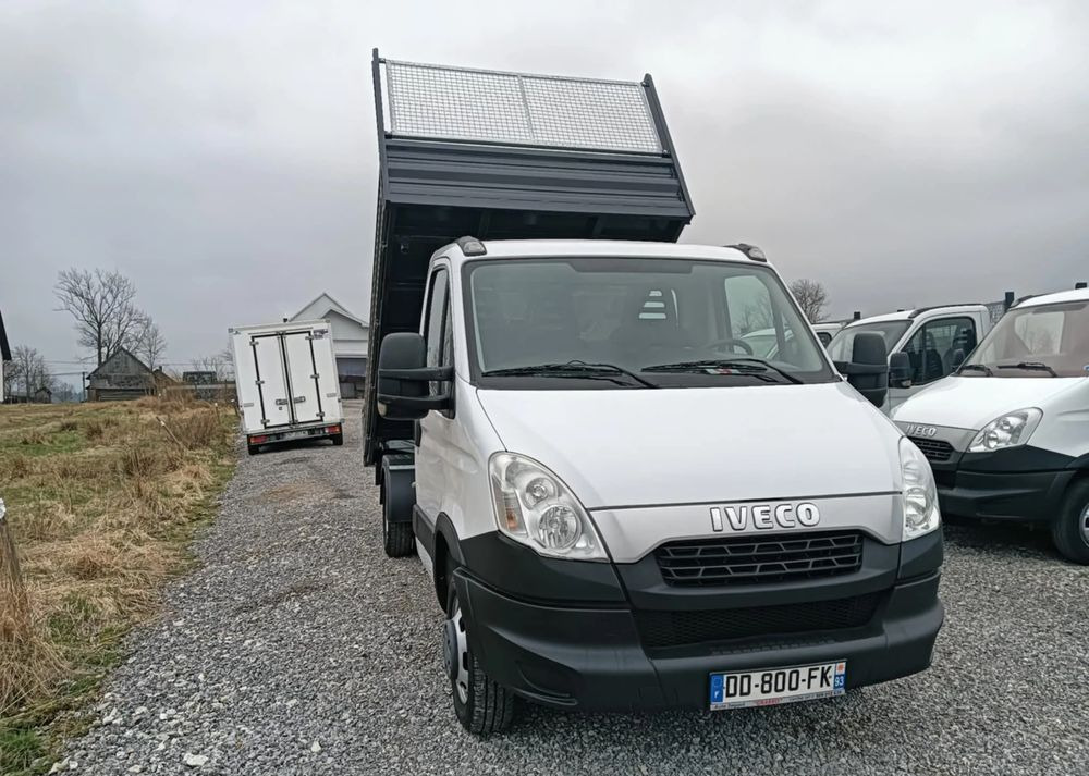 Iveco 35C13,35C12, 35C14, 35C15 - Tipper van: picture 2 Iveco 35C13,35C12, 35C14, 35C15 - Tipper van: picture 2