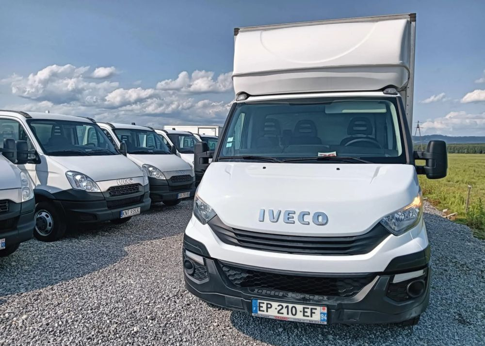 Iveco 35C14, 35C13, 35C15, 35C12 - Box van: picture 3 Iveco 35C14, 35C13, 35C15, 35C12 - Box van: picture 3