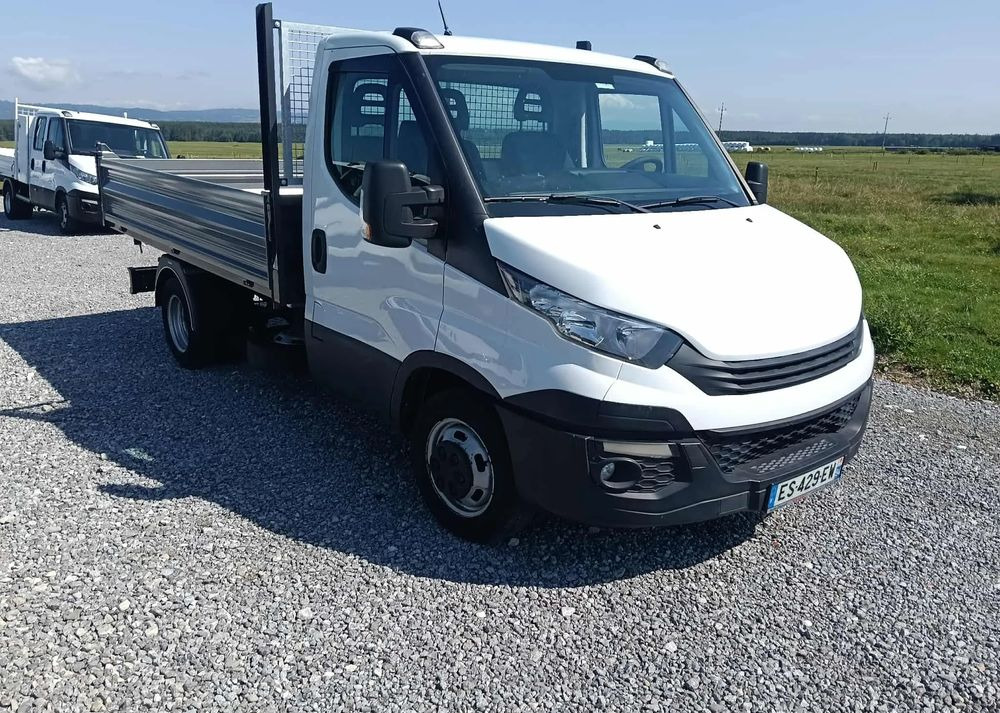 Iveco DAILY 35C14, 35C13, 35C12 - Tipper van: picture 2 Iveco DAILY 35C14, 35C13, 35C12 - Tipper van: picture 2