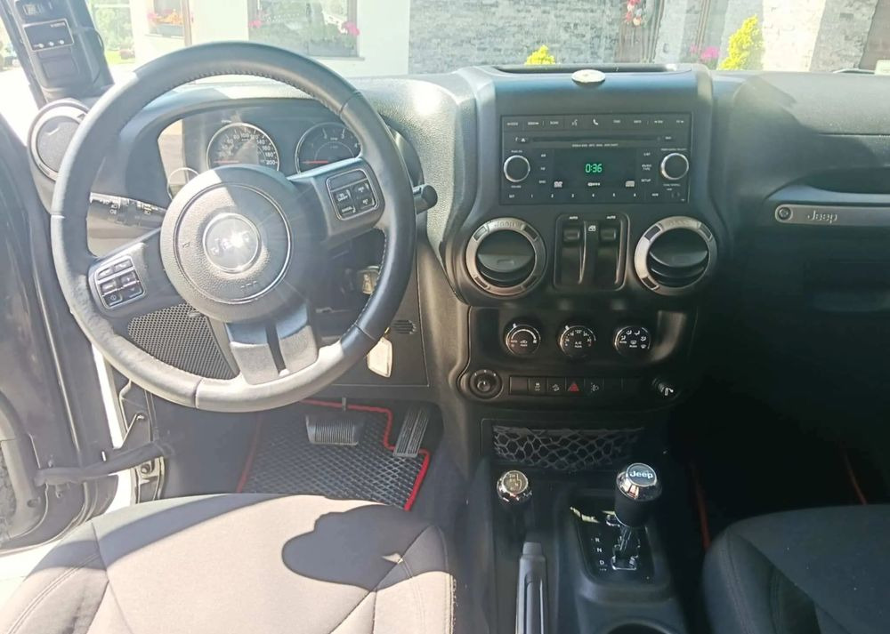 SUV Jeep Wrangler 2.8 CRD Sport: picture 6