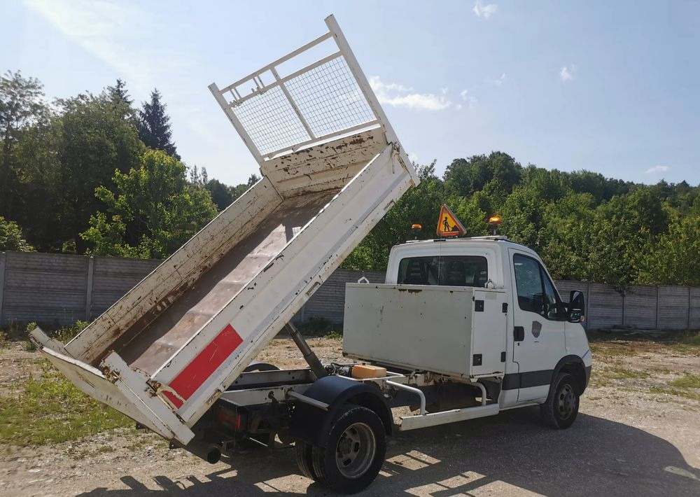 Iveco Daily 35C11 Kiper wywrotka Hak Bliźniak sprowadzony - Tipper van: picture 3 Iveco Daily 35C11 Kiper wywrotka Hak Bliźniak sprowadzony - Tipper van: picture 3
