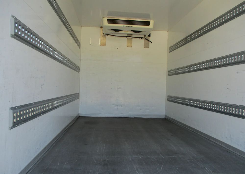 Lease a  Iveco Daily 35C13 chłodnia Mroźnia na bliźniaku 35-130 Thermo King agregat Iveco Daily 35C13 chłodnia Mroźnia na bliźniaku 35-130 Thermo King agregat: picture 10