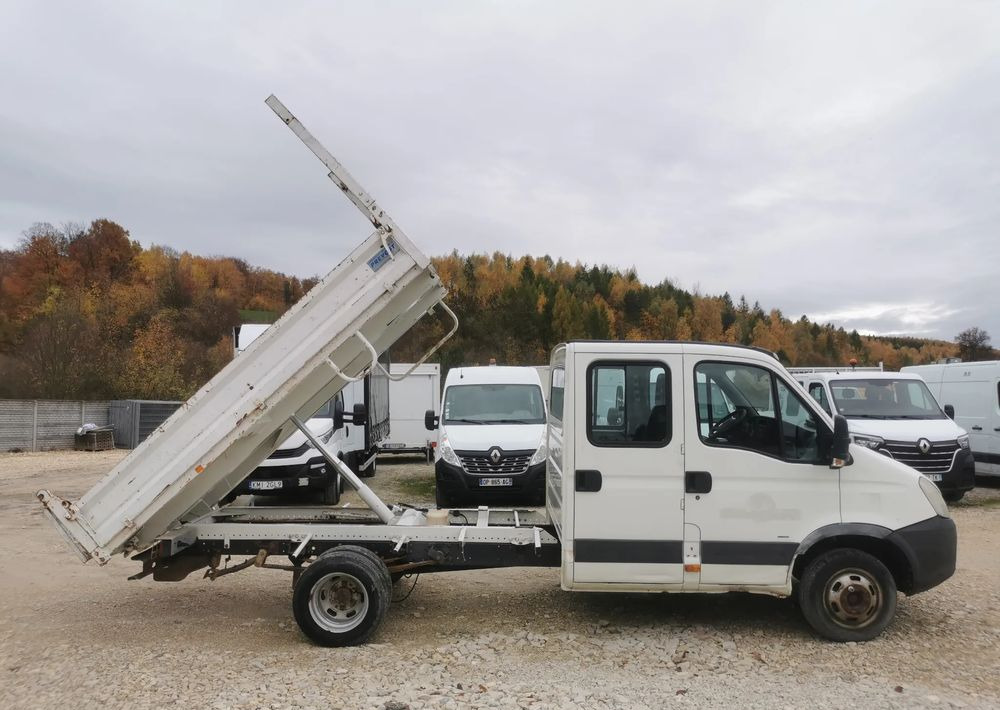 Iveco Daily 35C15 Brygadówka 3.0 - 150KM wywrotka Klimatyzacja Dubel hak kiper doka - Tipper van: picture 2 Iveco Daily 35C15 Brygadówka 3.0 - 150KM wywrotka Klimatyzacja Dubel hak kiper doka - Tipper van: picture 2