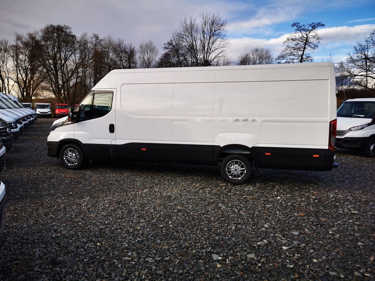 IVECO IVECO 35S18HA8 V L4H2 - Panel van: picture 5 IVECO IVECO 35S18HA8 V L4H2 - Panel van: picture 5