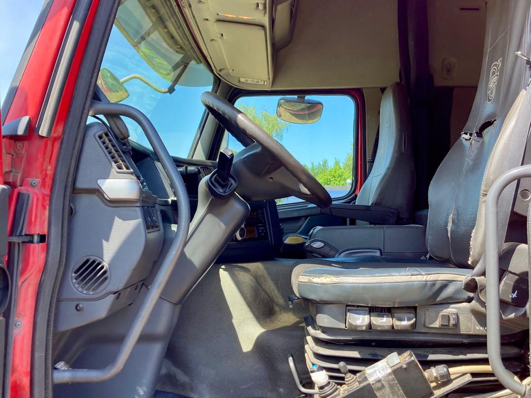 Volvo FMX 460 Volvo FMX With Palfinger Hook lift - Container transporter/ Swap body truck: picture 5 Volvo FMX 460 Volvo FMX With Palfinger Hook lift - Container transporter/ Swap body truck: picture 5
