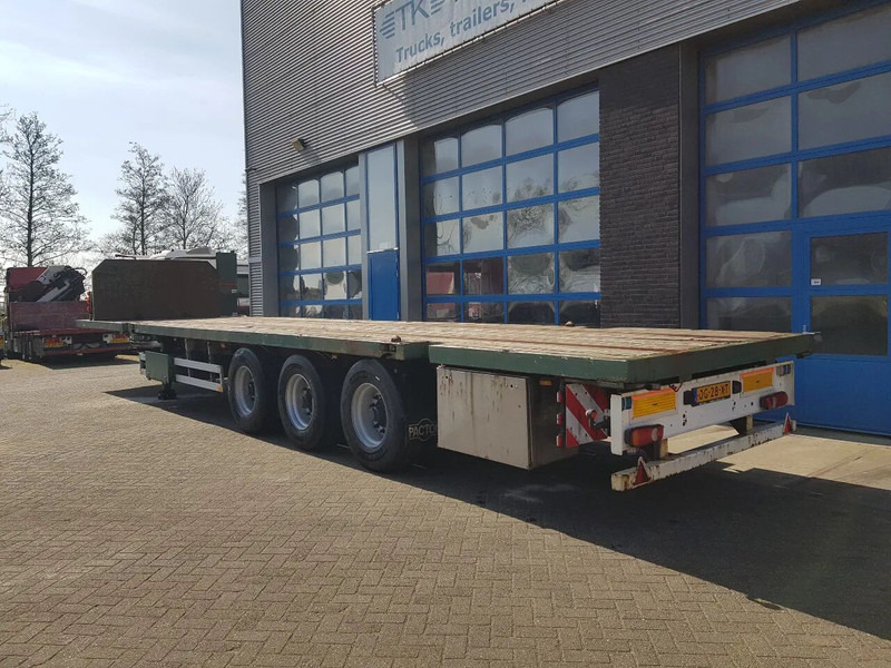 Pacton T3-001 Twistlocks Very good tires - Dropside/ Flatbed semi-trailer: picture 4 Pacton T3-001 Twistlocks Very good tires - Dropside/ Flatbed semi-trailer: picture 4