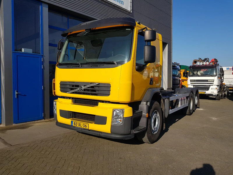 Volvo FE 300 EEV 6X2 Retarder Pto 234.000 KM - Cab chassis truck: picture 2 Volvo FE 300 EEV 6X2 Retarder Pto 234.000 KM - Cab chassis truck: picture 2