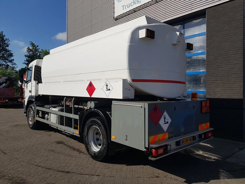 Volvo FM 9.340 Petrol, Diesel 17000 Ltr. 3 Compartementen - Tank truck: picture 4 Volvo FM 9.340 Petrol, Diesel 17000 Ltr. 3 Compartementen - Tank truck: picture 4
