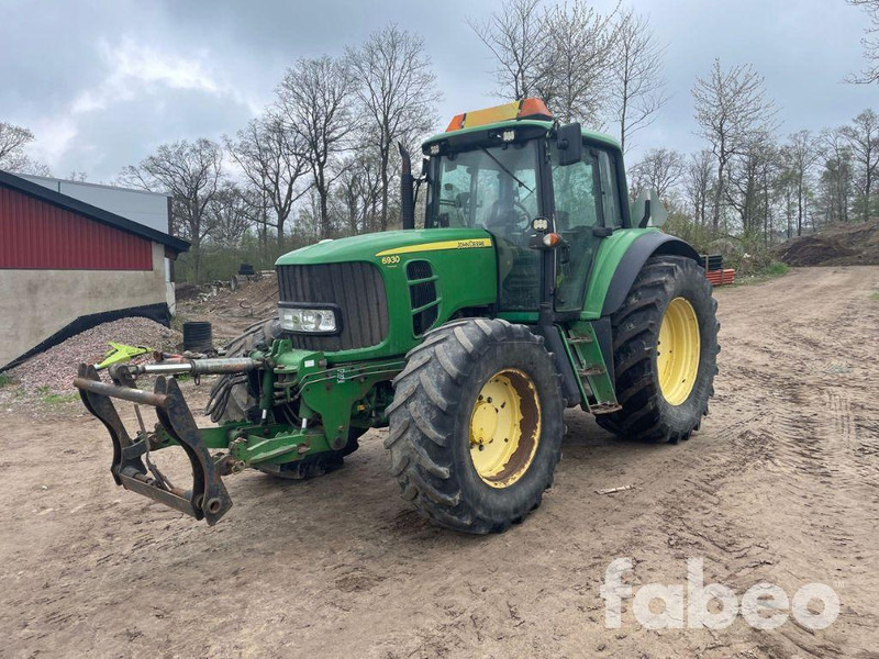 John Deere 6930 - Farm tractor: picture 1 John Deere 6930 - Farm tractor: picture 1