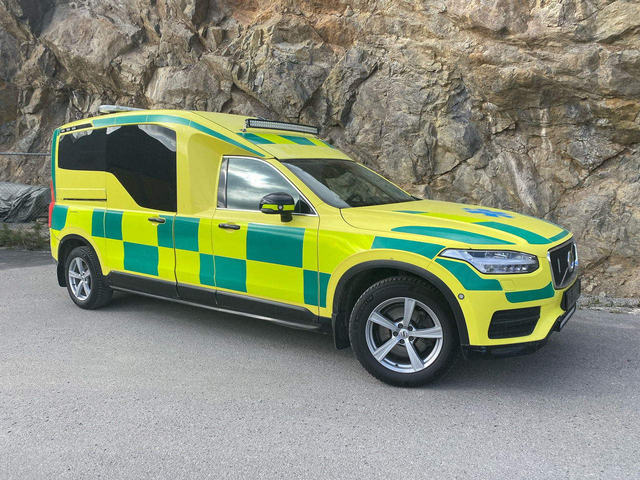 Volvo Nilsson XC90 D5 AWD - Ambulance - RESERVERAD !! - Ambulance: picture 1 Volvo Nilsson XC90 D5 AWD - Ambulance - RESERVERAD !! - Ambulance: picture 1