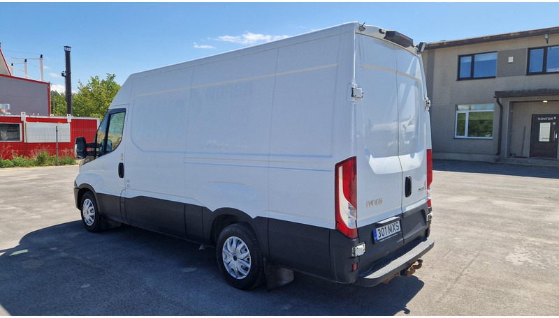Iveco 35S15 4X2 - Panel van: picture 4 Iveco 35S15 4X2 - Panel van: picture 4