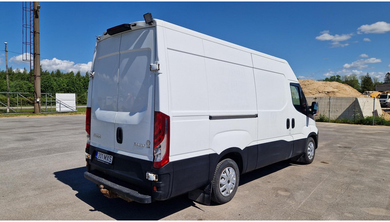 Iveco 35S15 4X2 - Panel van: picture 3 Iveco 35S15 4X2 - Panel van: picture 3