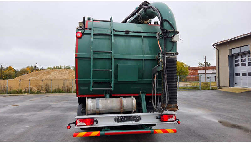 Scania P450 8X4*4 - Vacuum truck: picture 5 Scania P450 8X4*4 - Vacuum truck: picture 5