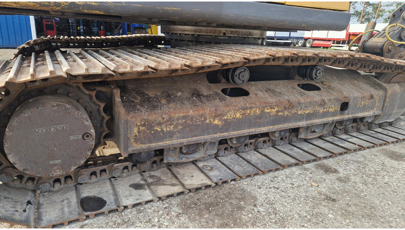 Crawler excavator Volvo EC180DL: picture 8