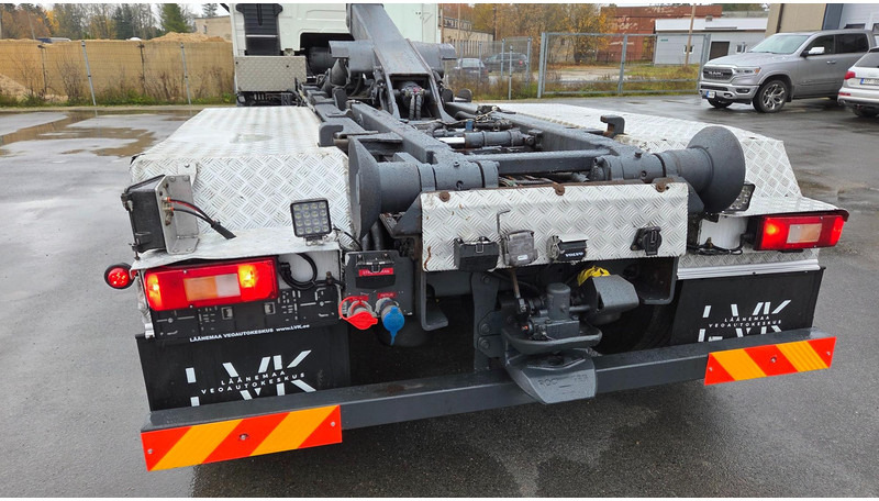 Volvo FH500 6X2 - Hook lift truck: picture 5 Volvo FH500 6X2 - Hook lift truck: picture 5