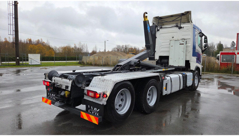 Volvo FH500 6X2 - Hook lift truck: picture 3 Volvo FH500 6X2 - Hook lift truck: picture 3