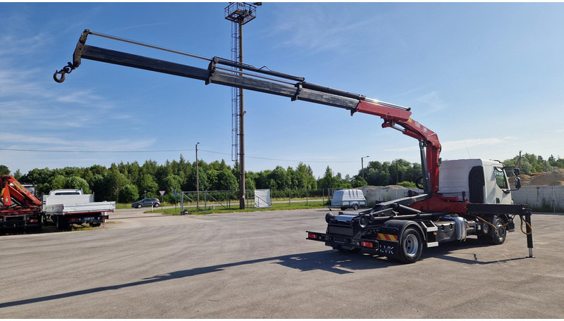 Volvo FL280 4X2 HMF 1560 + platform - Hook lift truck, Crane truck: picture 4 Volvo FL280 4X2 HMF 1560 + platform - Hook lift truck, Crane truck: picture 4