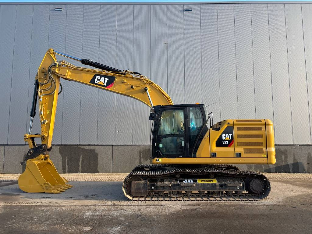 CAT 323 - Crawler excavator: picture 1 CAT 323 - Crawler excavator: picture 1