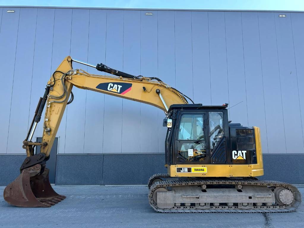 CAT 325 FL CR  - Crawler excavator: picture 1 CAT 325 FL CR  - Crawler excavator: picture 1