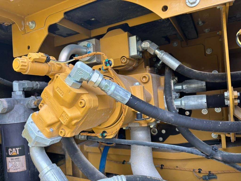 Crawler excavator CAT 336 (New Undercarriage): picture 17