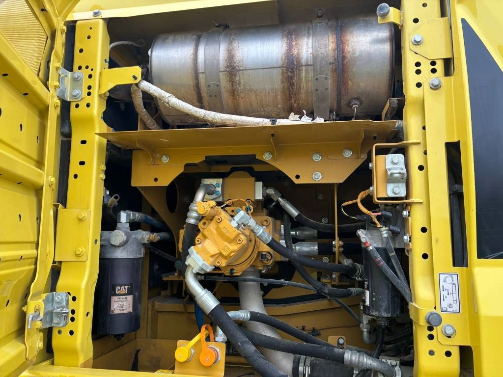 Crawler excavator CAT 336 (New Undercarriage): picture 18