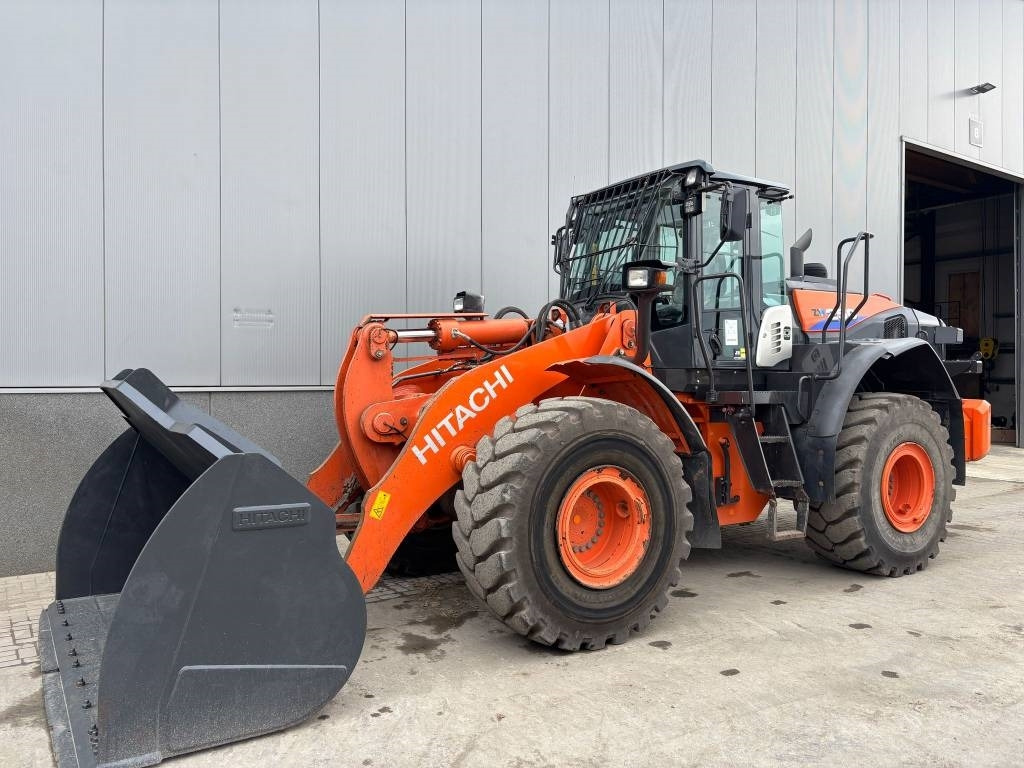 Hitachi ZW 250-6 - Wheel loader: picture 2 Hitachi ZW 250-6 - Wheel loader: picture 2