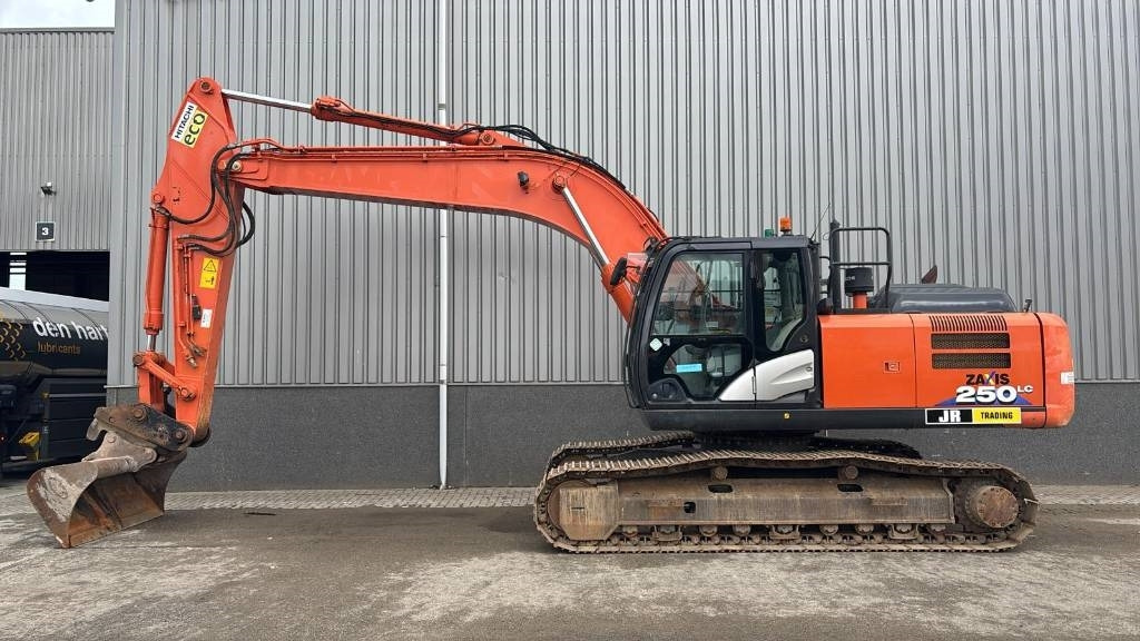 Hitachi ZX 250 LC-6 (Under Preparation / GPS Prepared) - Crawler excavator: picture 1 Hitachi ZX 250 LC-6 (Under Preparation / GPS Prepared) - Crawler excavator: picture 1
