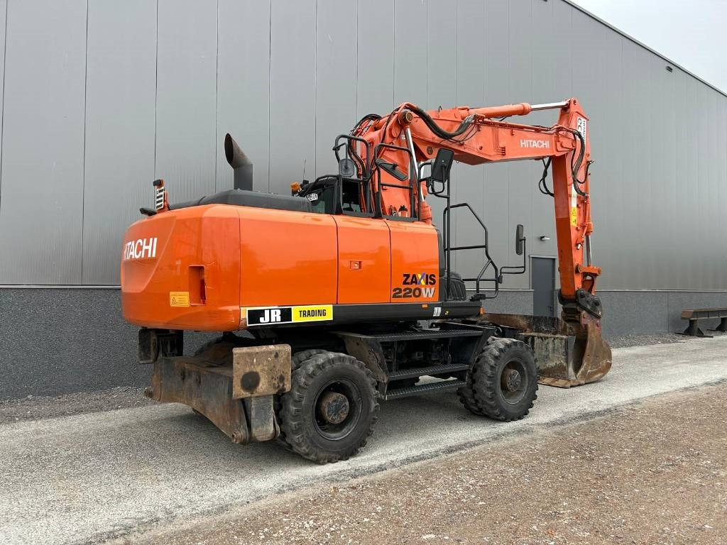 Hitachi ZX220W-5B - Wheel excavator: picture 5 Hitachi ZX220W-5B - Wheel excavator: picture 5