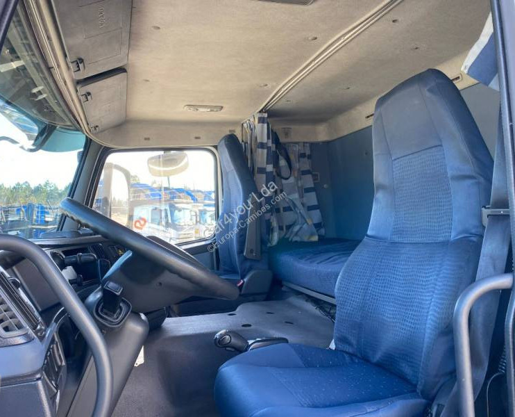 Autotransporter truck Volvo FM13 440: picture 12 Autotransporter truck Volvo FM13 440: picture 12