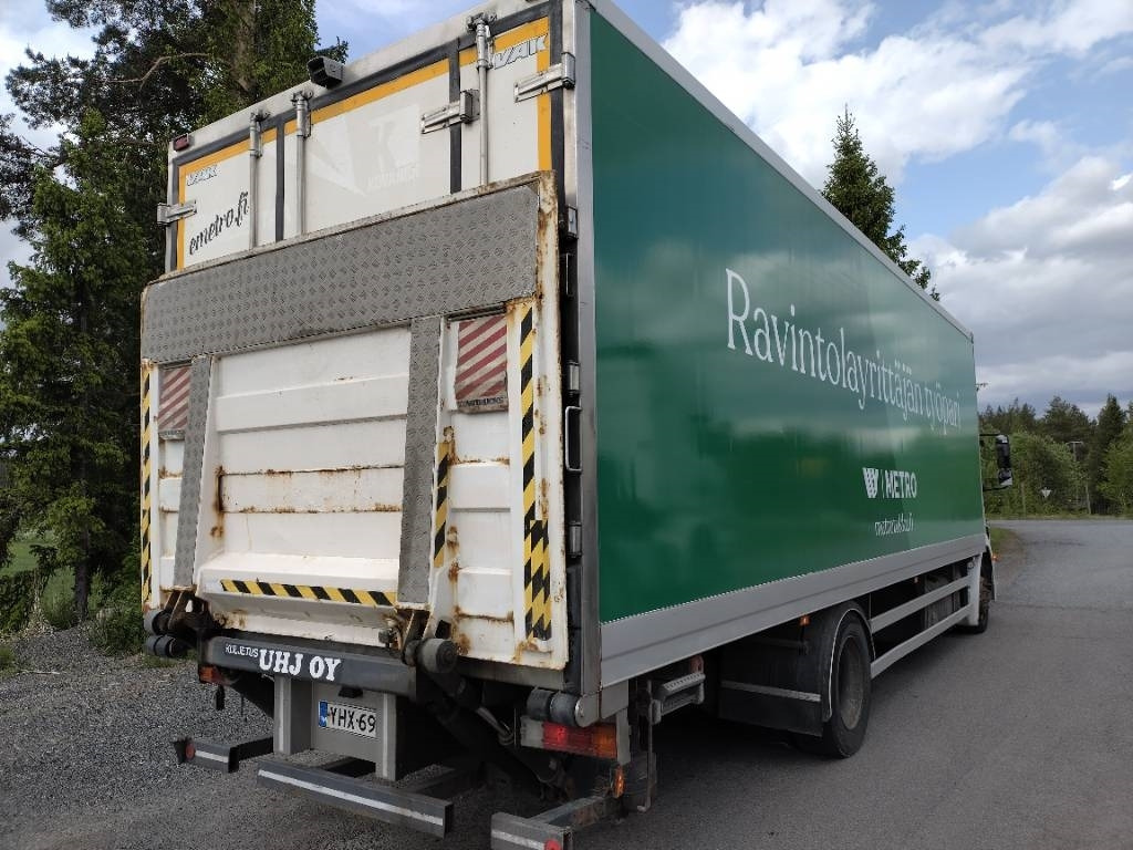 Mercedes-Benz Axor 1829 thermo king kone, 8,35m kori - Refrigerator truck: picture 3 Mercedes-Benz Axor 1829 thermo king kone, 8,35m kori - Refrigerator truck: picture 3