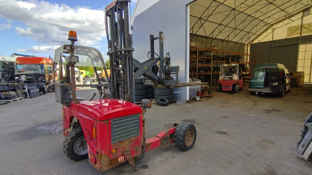 Moffett M4 25.4 ajoneuvotrukki - Truck mounted forklift: picture 1 Moffett M4 25.4 ajoneuvotrukki - Truck mounted forklift: picture 1