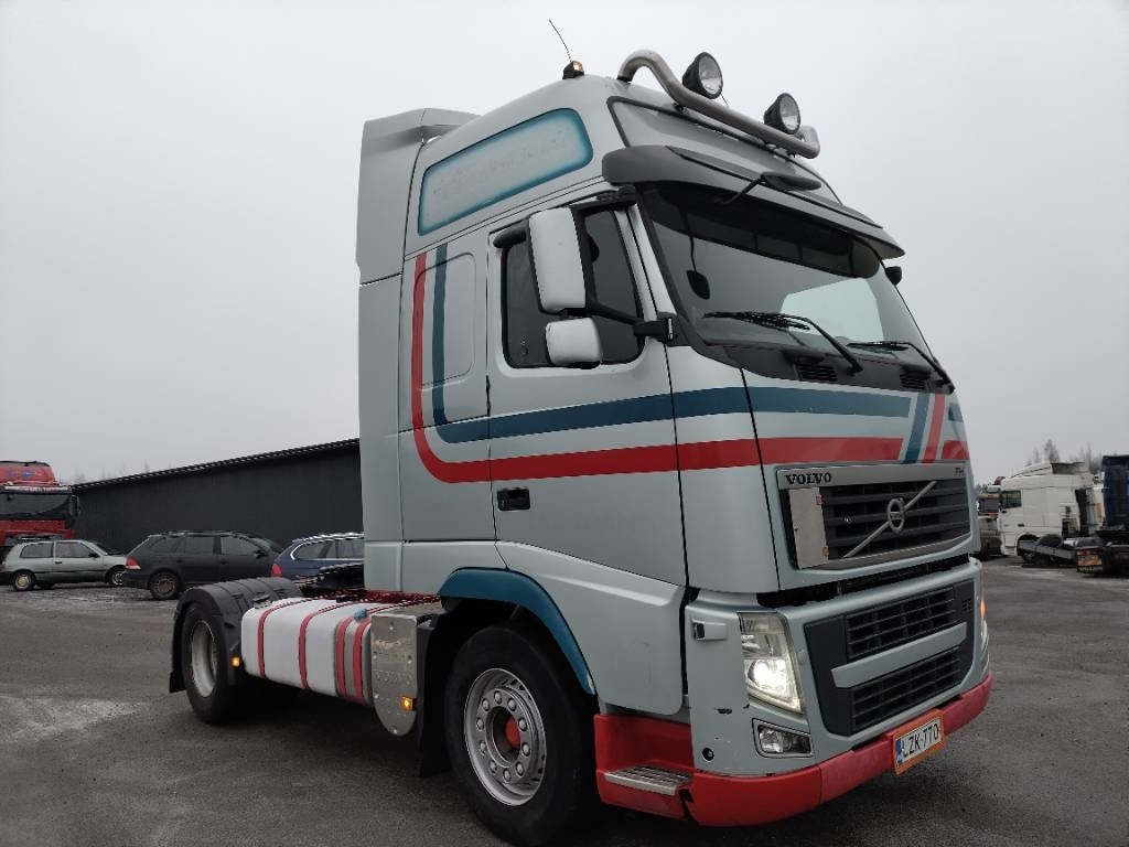 Volvo FH13 460 euro5 veturi täysilmaj. - Tractor unit: picture 2 Volvo FH13 460 euro5 veturi täysilmaj. - Tractor unit: picture 2