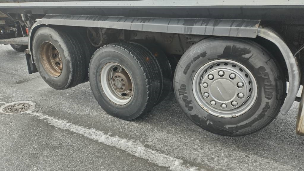 Volvo FH16 8x2 kasetti +4 aks kärry, KHT automaatti - Tipper: picture 2 Volvo FH16 8x2 kasetti +4 aks kärry, KHT automaatti - Tipper: picture 2