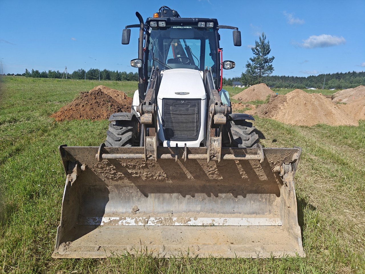 HIDROMEK HMK 102 B - Backhoe loader: picture 5 HIDROMEK HMK 102 B - Backhoe loader: picture 5