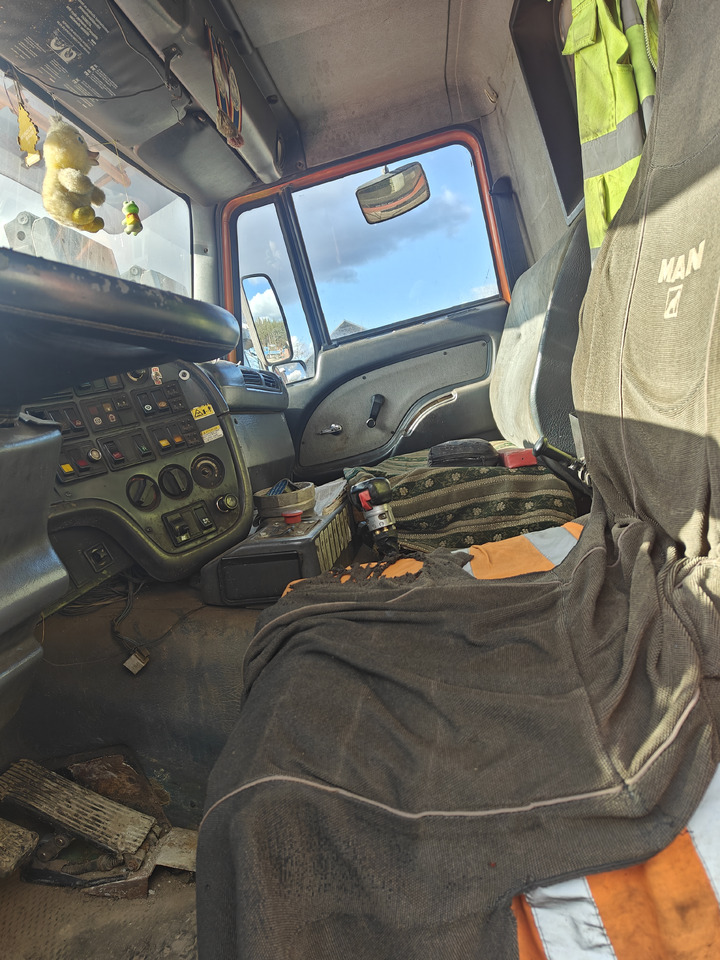 Tipper SISU SR 332: picture 10