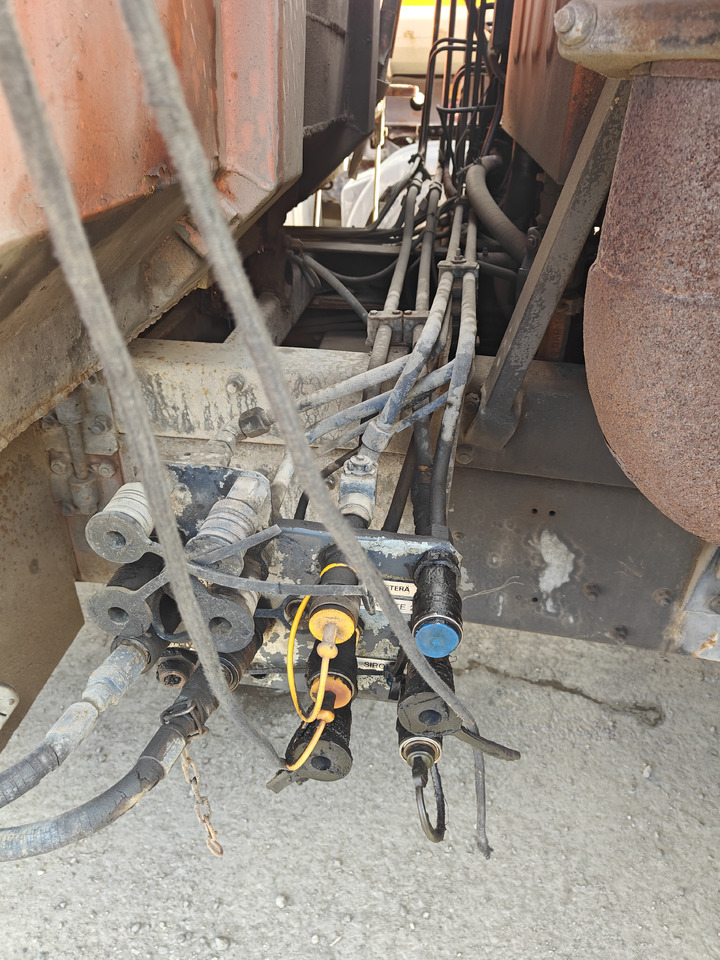 Tipper SISU SR 332: picture 7
