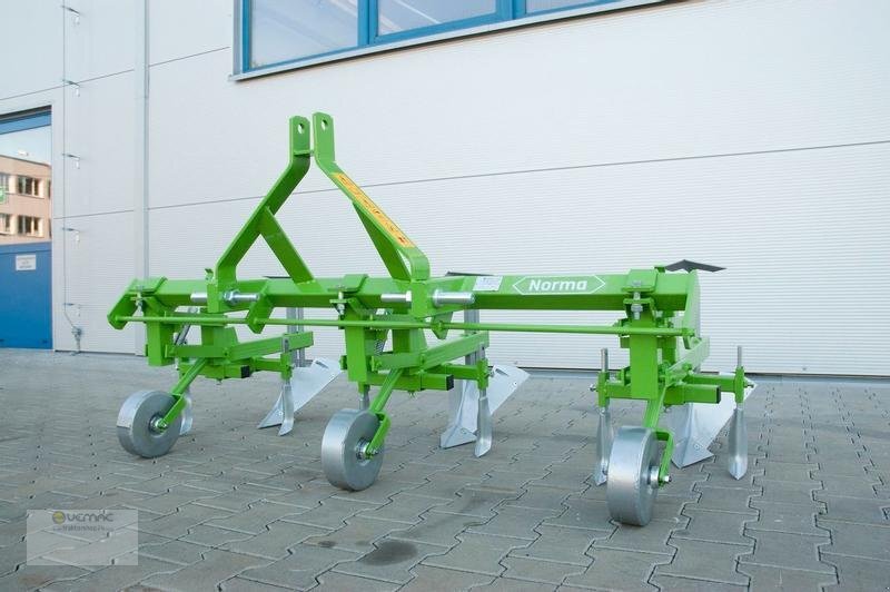 BOMET Kartoffelhäufler Jäthacke-Häufler Bomet P475 inkl. Striegel - Potato equipment: picture 3 BOMET Kartoffelhäufler Jäthacke-Häufler Bomet P475 inkl. Striegel - Potato equipment: picture 3