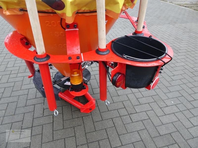 Dexwal 300L Kommunal Streuer Salzstreuer Trichterstreuer NEU - Sand/ Salt spreader: picture 3 Dexwal 300L Kommunal Streuer Salzstreuer Trichterstreuer NEU - Sand/ Salt spreader: picture 3