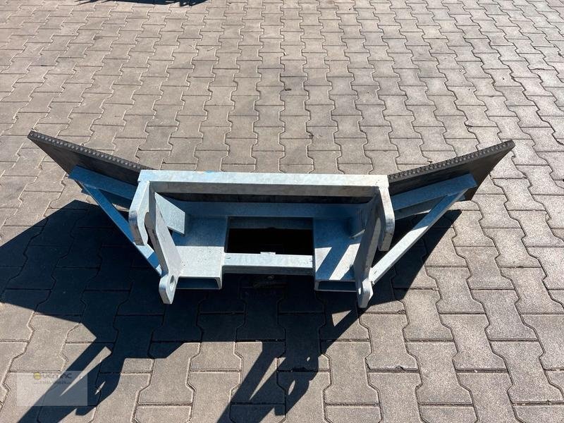 Vemac Gummischieber 200 Weidemann Kramer Wacker Hoflader Futterschieber - Blade for Agricultural machinery: picture 3 Vemac Gummischieber 200 Weidemann Kramer Wacker Hoflader Futterschieber - Blade for Agricultural machinery: picture 3