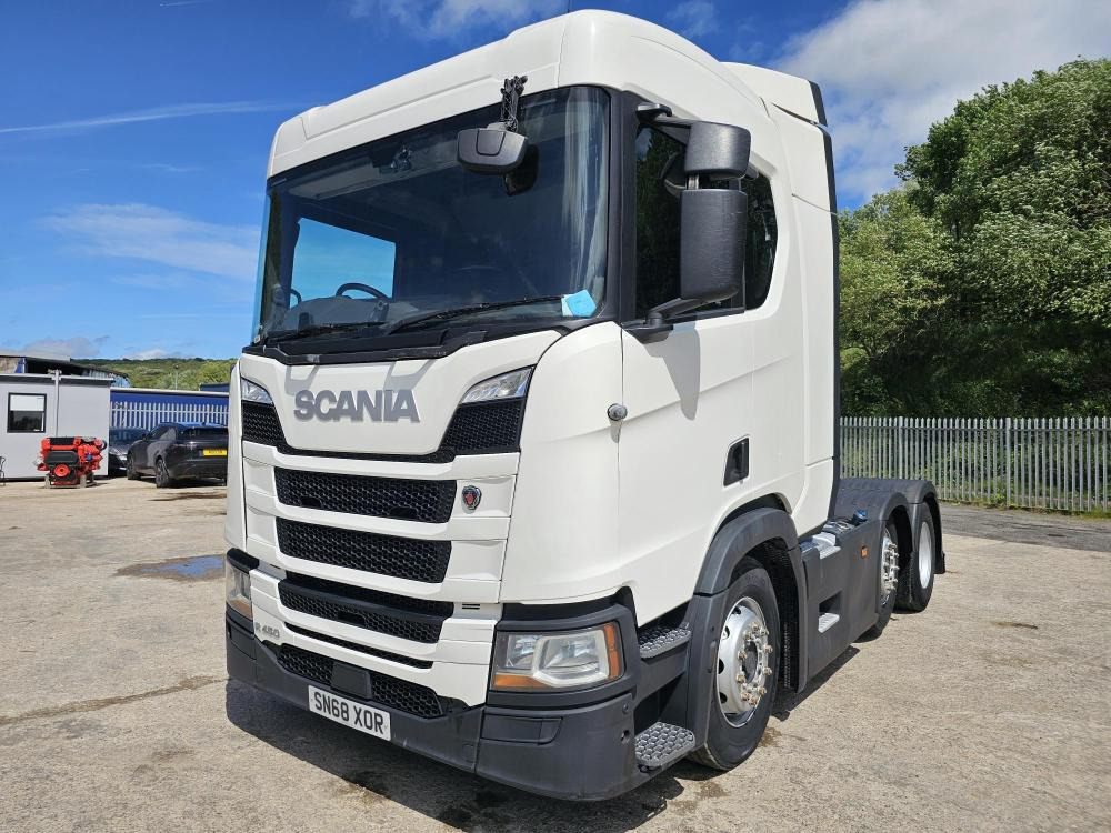 Scania R450 - Tractor unit: picture 1 Scania R450 - Tractor unit: picture 1