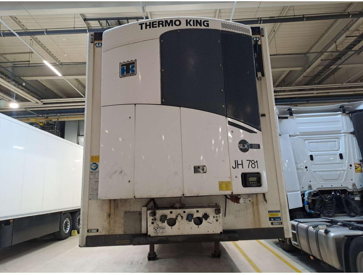 2018 Krone SDR Double Deck Cool Liner FP45 ThermoKing SLXi 300 Lifting Axle - Refrigerator semi-trailer: picture 1 2018 Krone SDR Double Deck Cool Liner FP45 ThermoKing SLXi 300 Lifting Axle - Refrigerator semi-trailer: picture 1